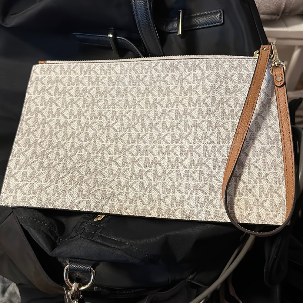 Michael kors x large bag insert